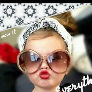 Meet your Posher, Charlene